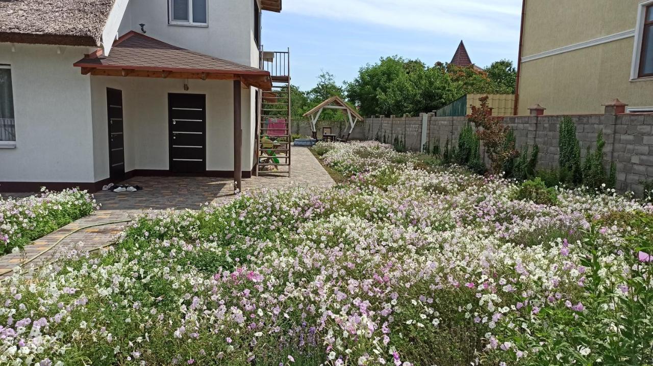 Eco House Hotel Csornomorszk Kültér fotó
